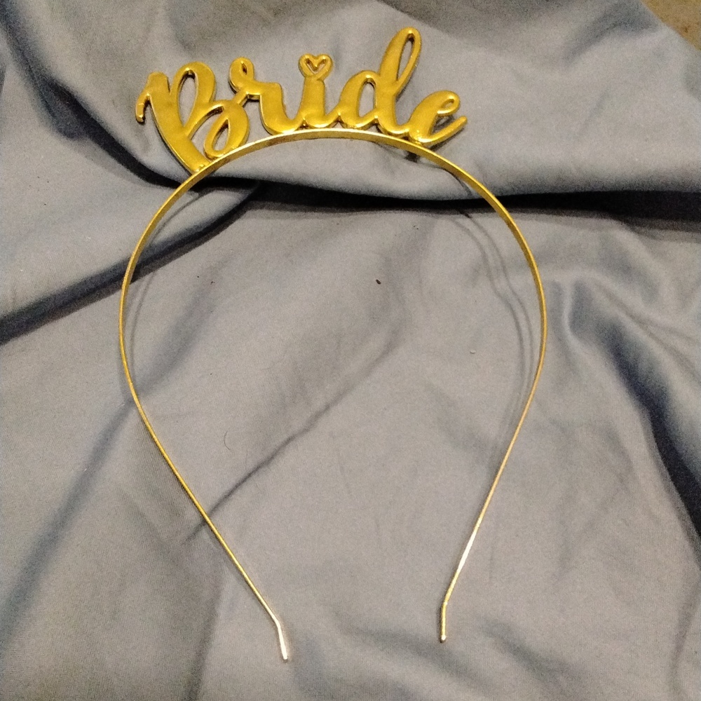 Women's Gold Tone NWOT Metal BRIDE Headband